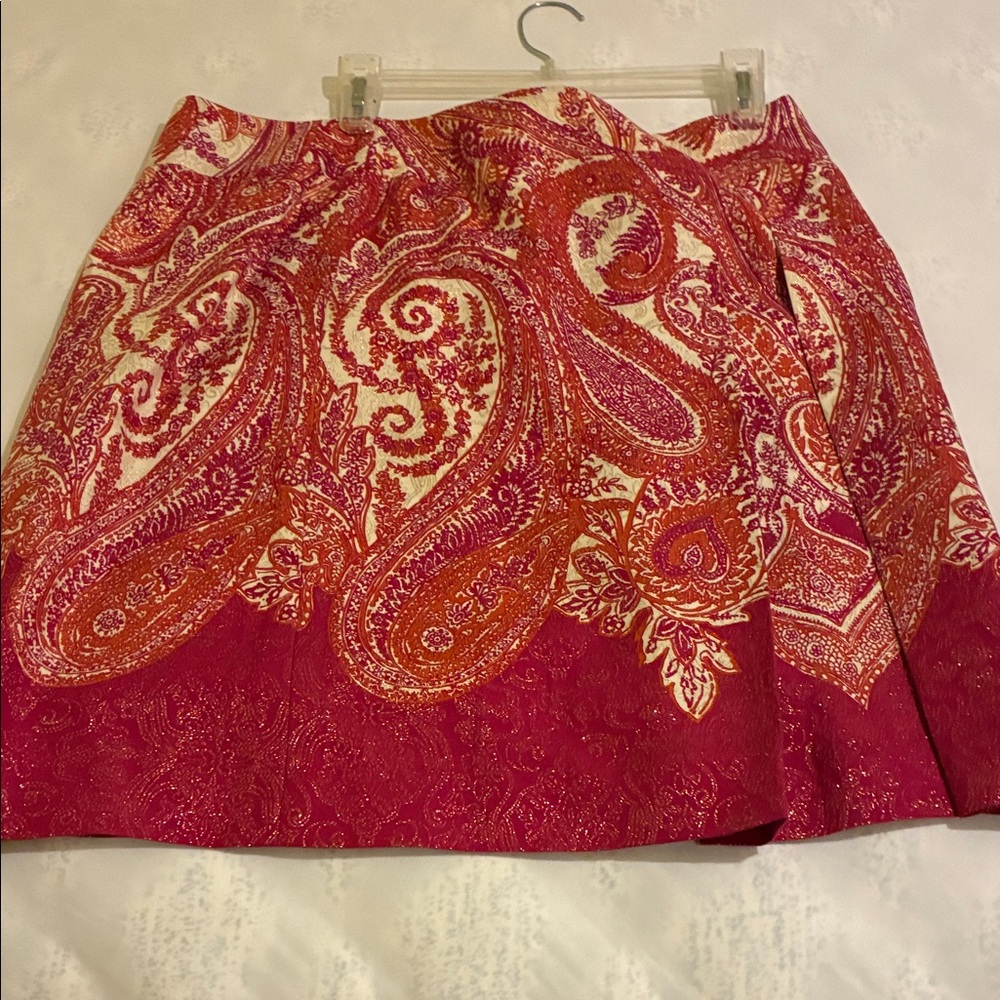 Ann Taylor Red and White Paisley metallic gold  A-Line Skirt